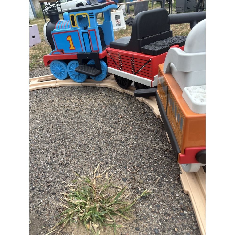 vintage Peg Perego Thomas the Tank Engine Track Rider 6V Battery-Powered Ride-On - Picture 7 of 10